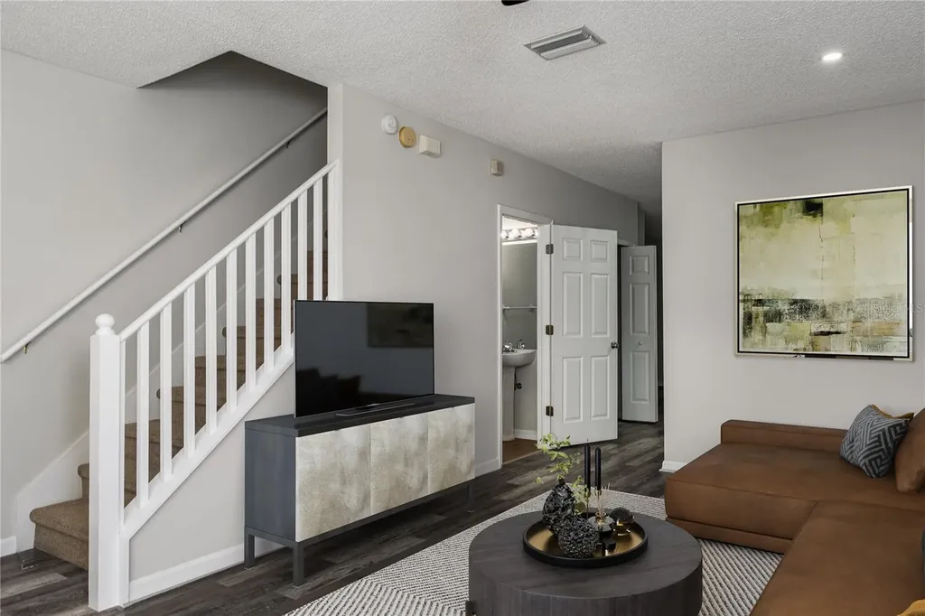 6213 Osprey Lake Circle Riverview FL 33578