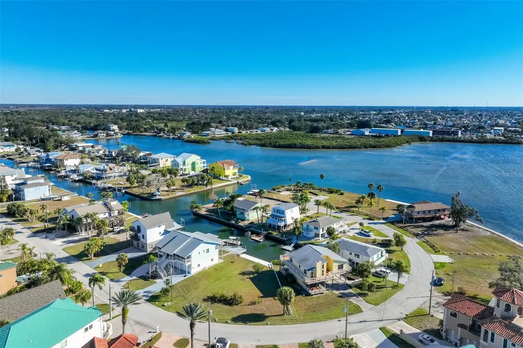 6424 Driftwood Drive Hudson FL 34667