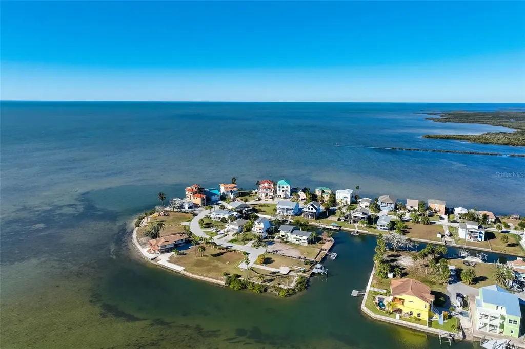 6424 Driftwood Drive Hudson FL 34667