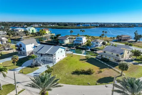 6424 Driftwood Drive Hudson FL 34667