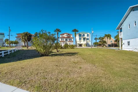 6424 Driftwood Drive Hudson FL 34667