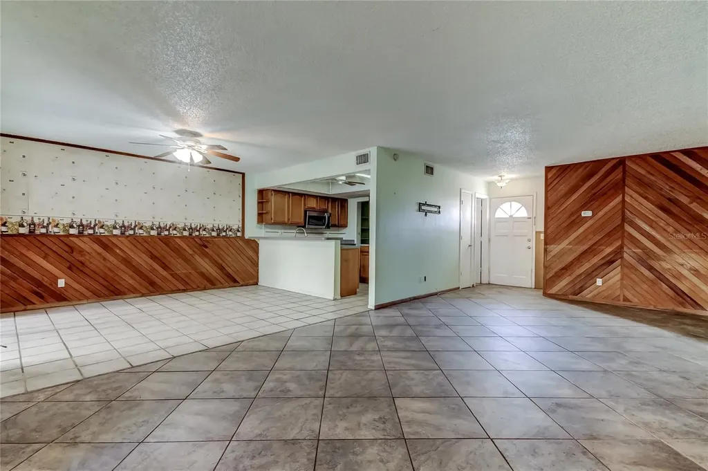 965 Whitman Drive Sarasota FL 34243
