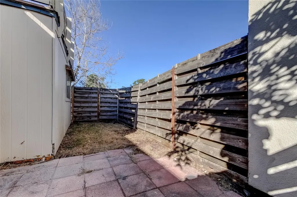 965 Whitman Drive Sarasota FL 34243