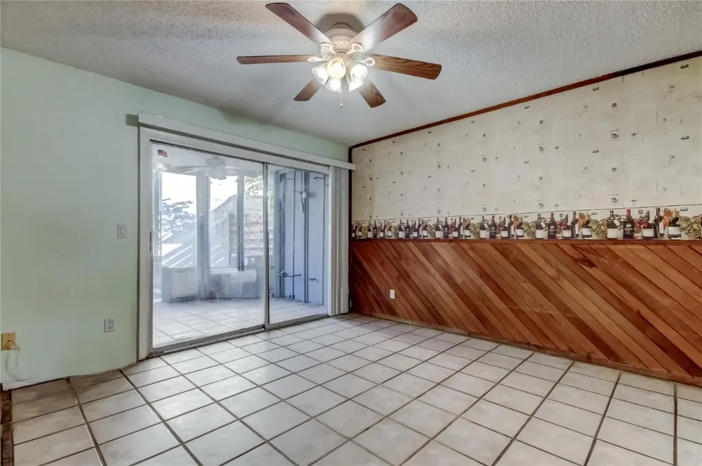 965 Whitman Drive Sarasota FL 34243