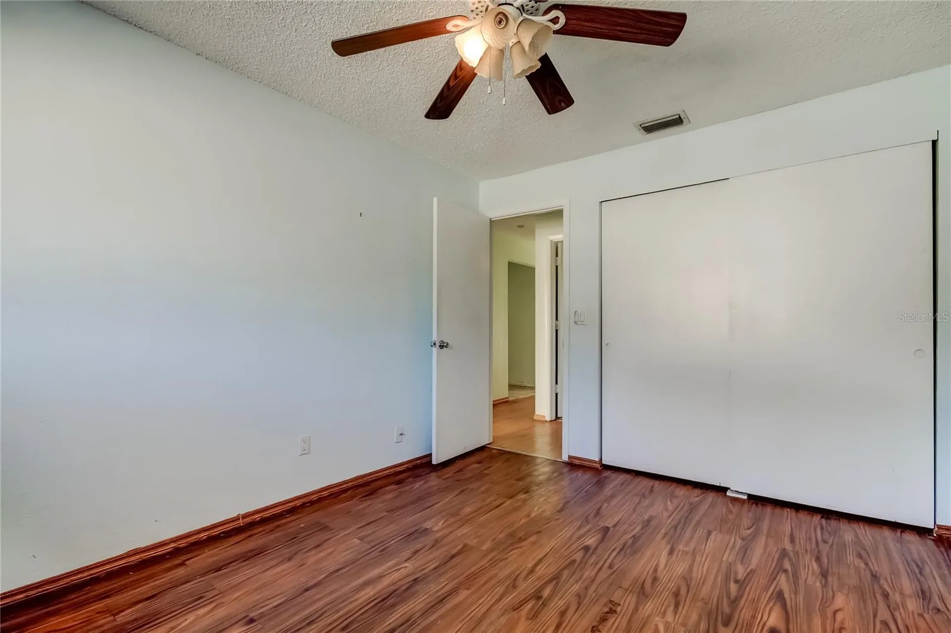 965 Whitman Drive Sarasota FL 34243