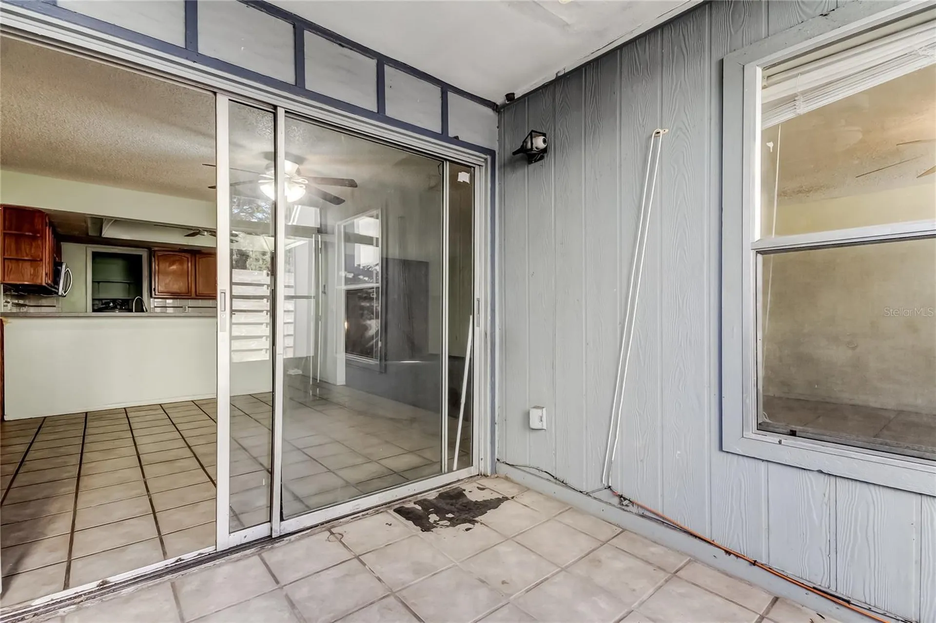 965 Whitman Drive Sarasota FL 34243