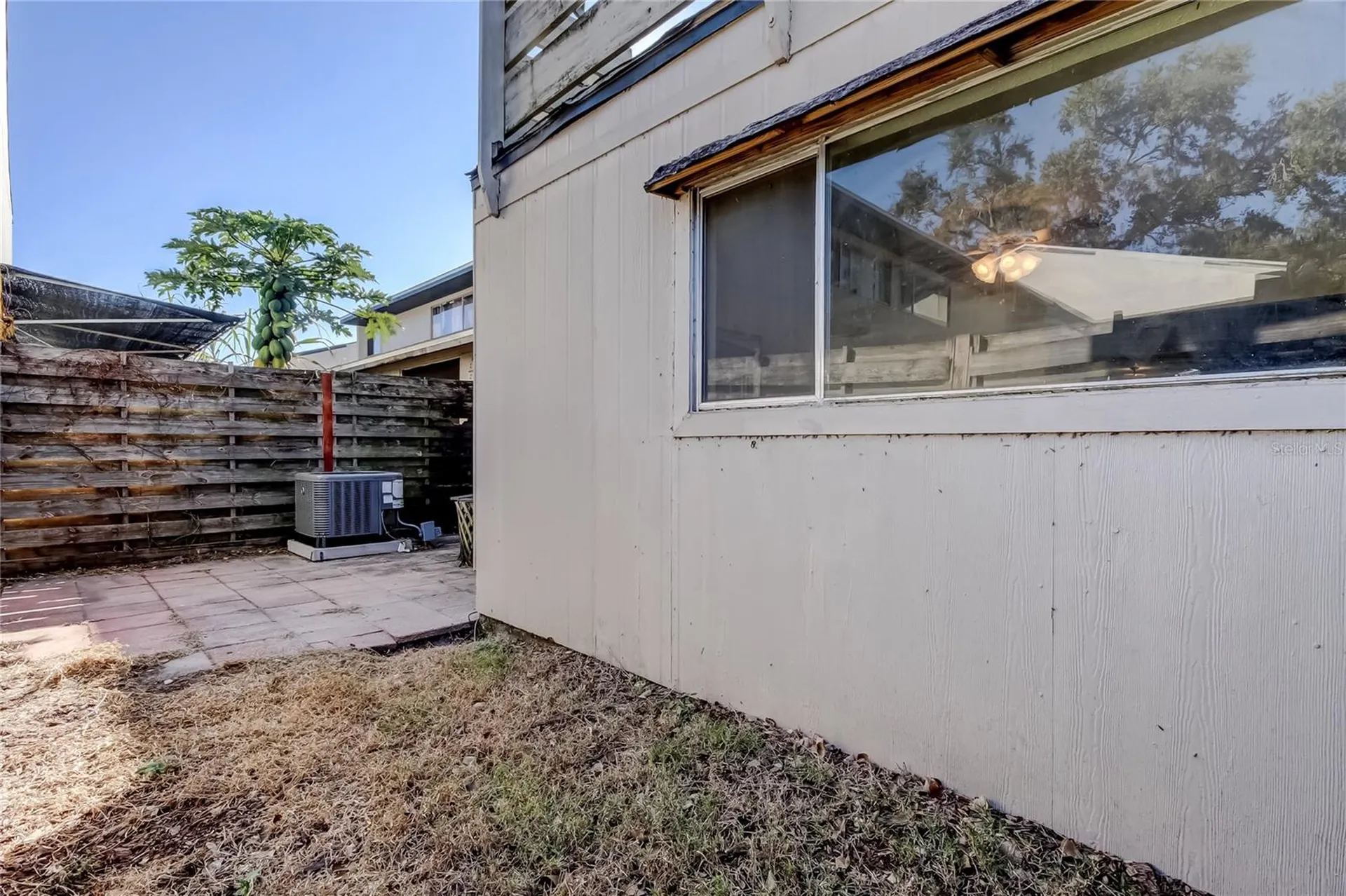 965 Whitman Drive Sarasota FL 34243