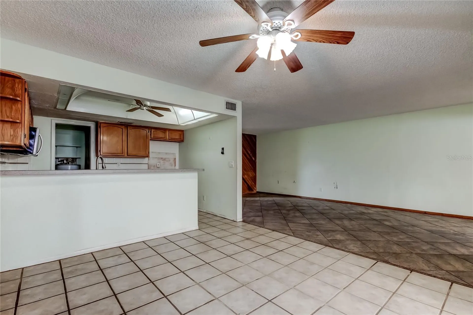 965 Whitman Drive Sarasota FL 34243
