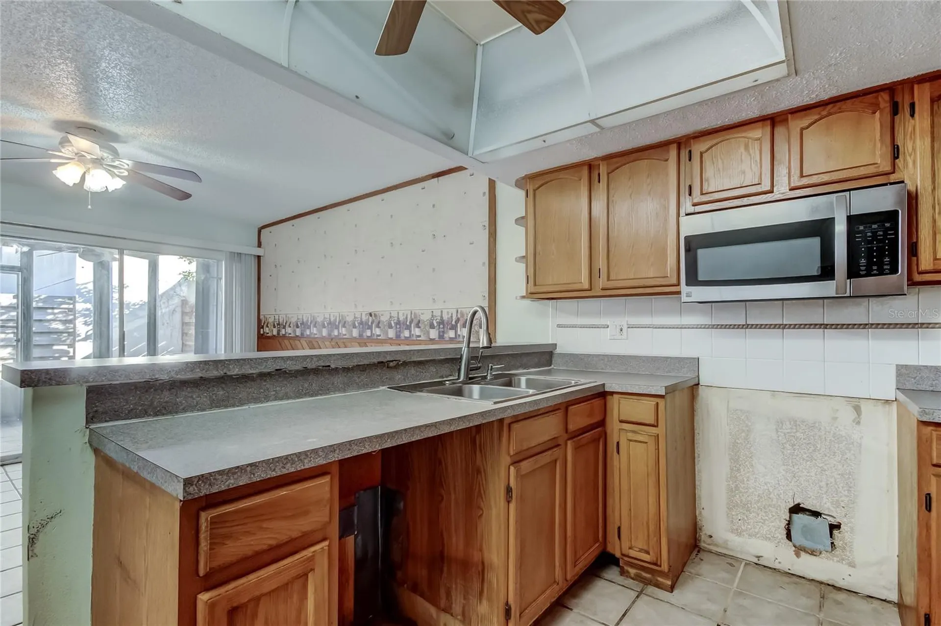 965 Whitman Drive Sarasota FL 34243