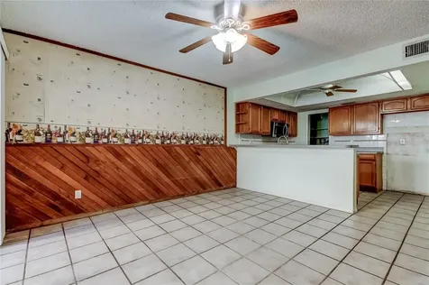 965 Whitman Drive Sarasota FL 34243