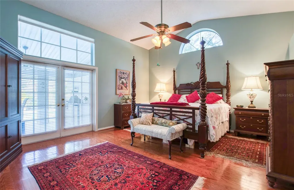 4901 Hallstead Way Tampa FL 33647