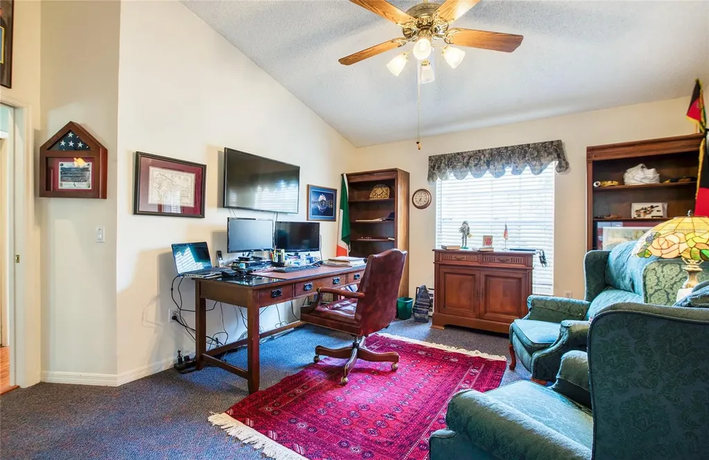4901 Hallstead Way Tampa FL 33647