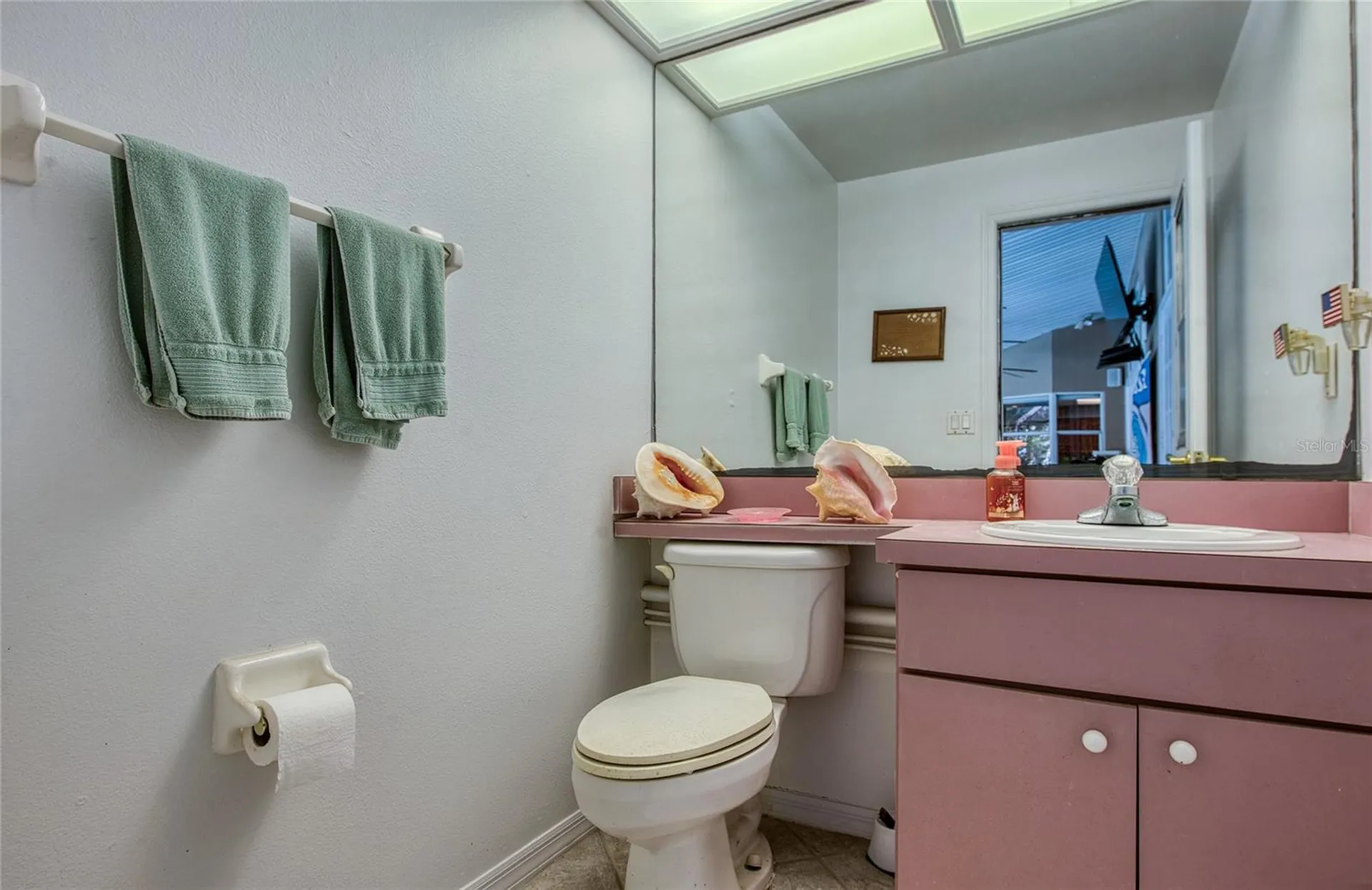 4901 Hallstead Way Tampa FL 33647