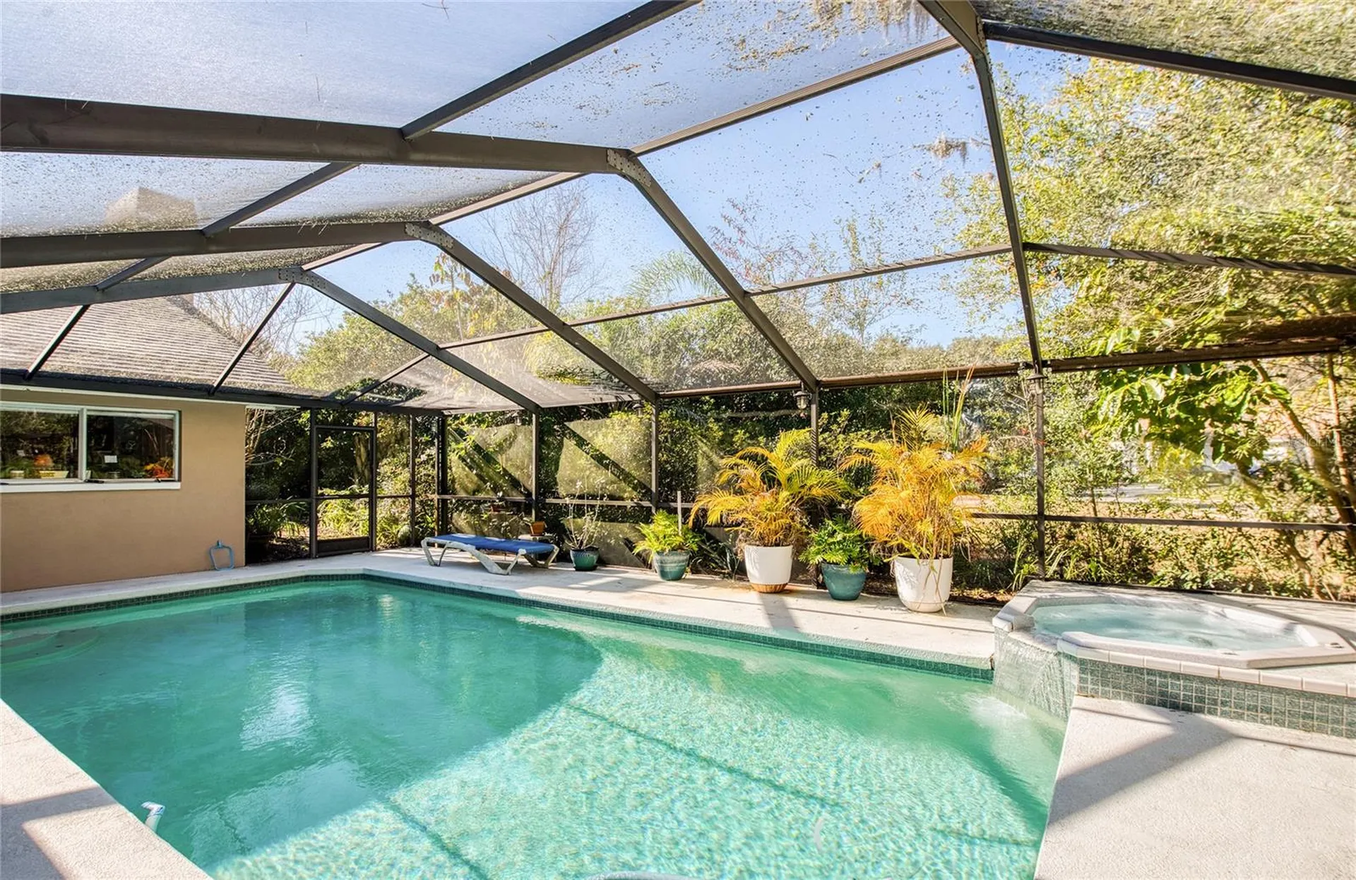 4901 Hallstead Way Tampa FL 33647