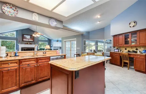 4901 Hallstead Way Tampa FL 33647