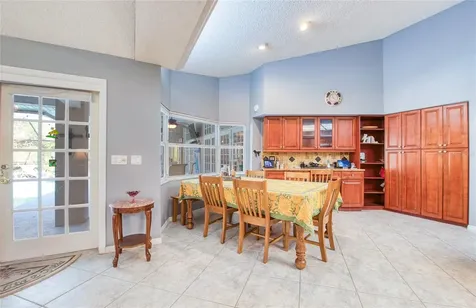 4901 Hallstead Way Tampa FL 33647