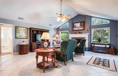 4901 Hallstead Way Tampa FL 33647