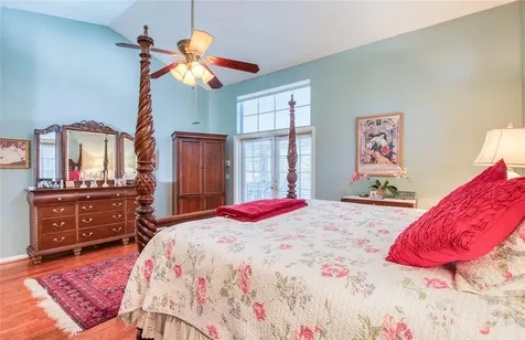 4901 Hallstead Way Tampa FL 33647