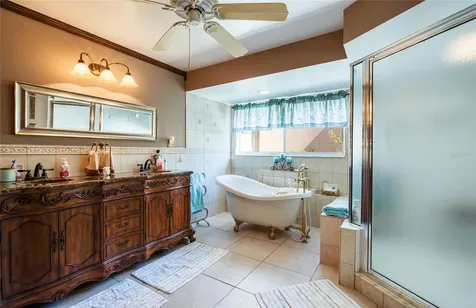 4901 Hallstead Way Tampa FL 33647
