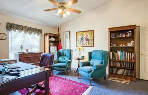 4901 Hallstead Way Tampa FL 33647