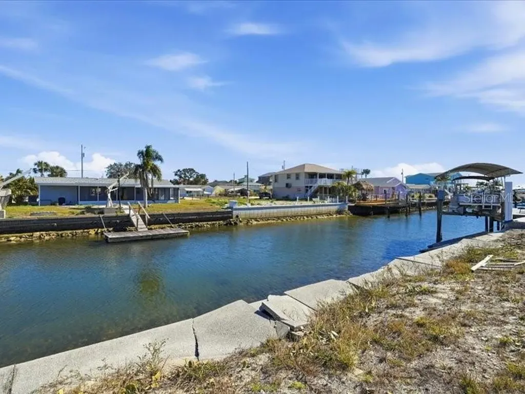 13612 Garris Drive Hudson FL 34667