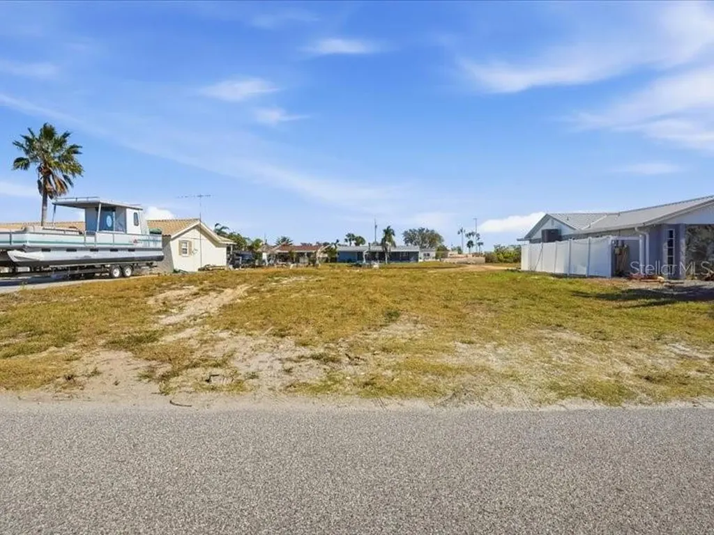 13612 Garris Drive Hudson FL 34667