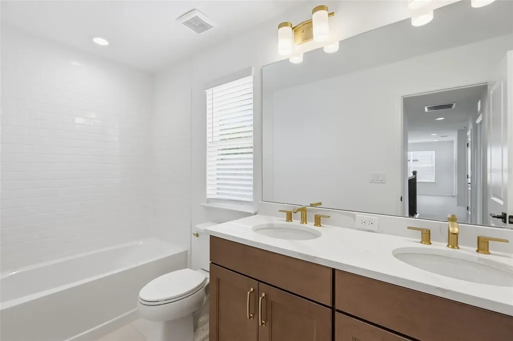 203 Woodgrove Drive Orlando FL 32825