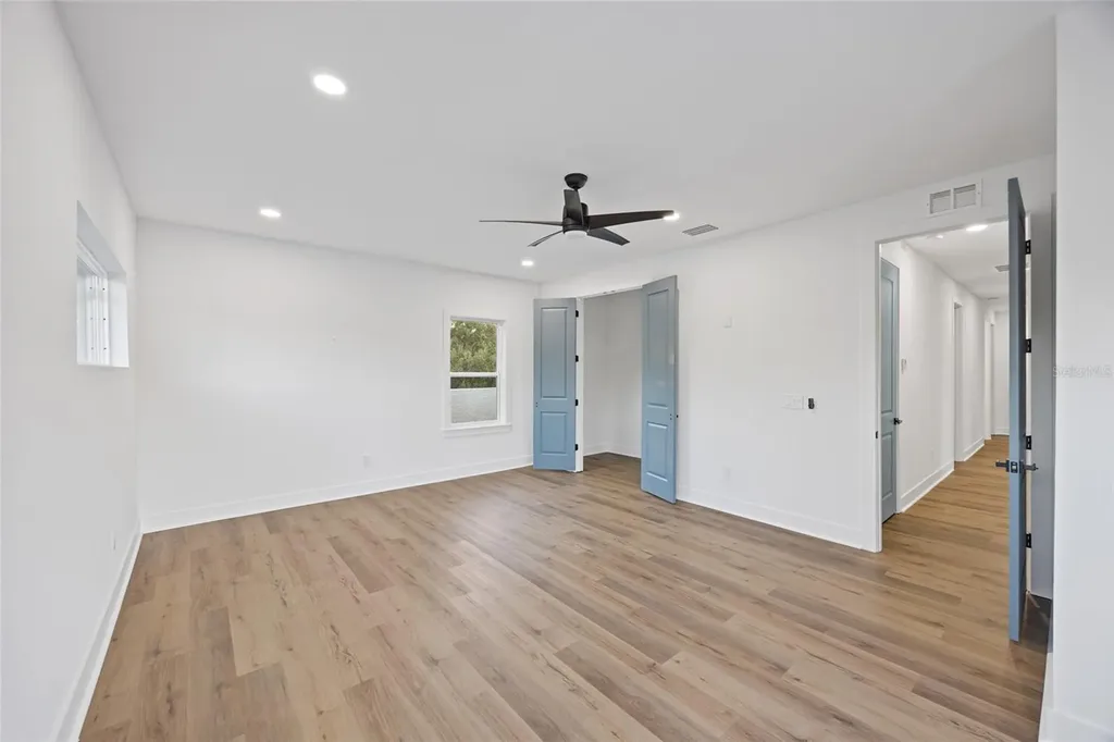 3317 W Napoleon Avenue Tampa FL 33611
