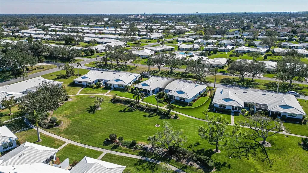 6810 9th Avenue W Bradenton FL 34209
