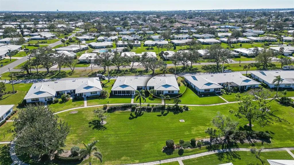 6810 9th Avenue W Bradenton FL 34209