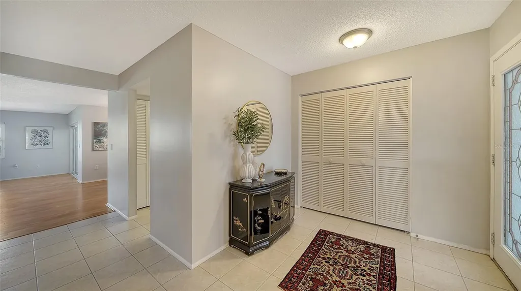 6810 9th Avenue W Bradenton FL 34209