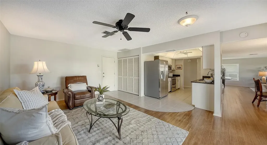 6810 9th Avenue W Bradenton FL 34209