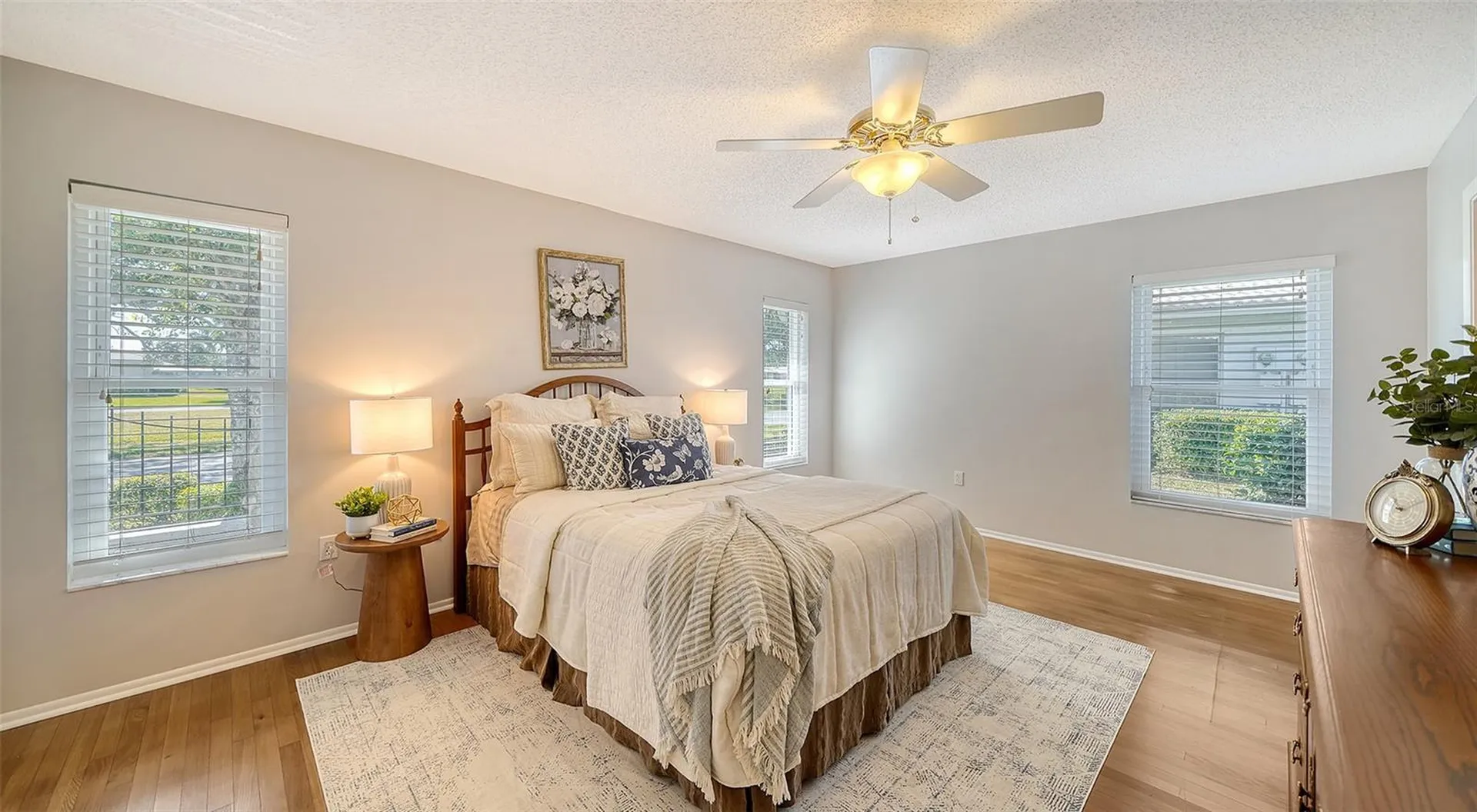 6810 9th Avenue W Bradenton FL 34209