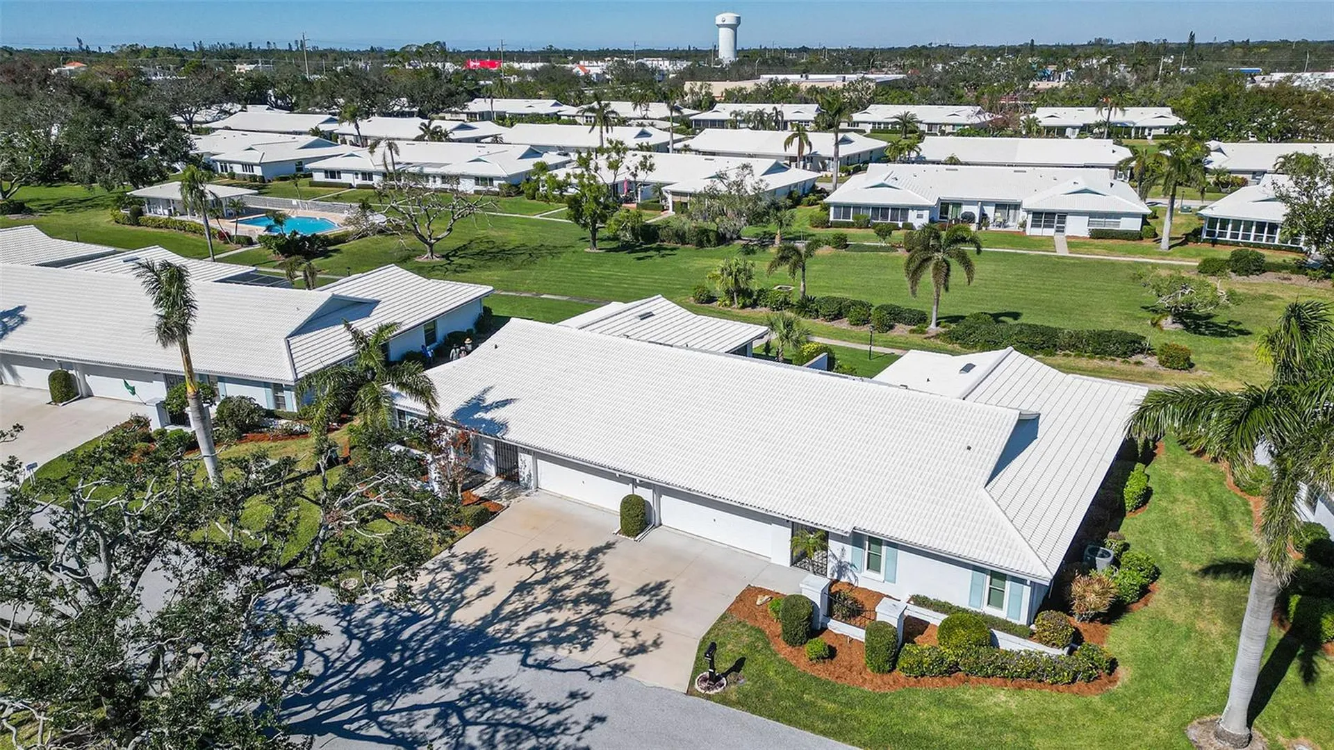 6810 9th Avenue W Bradenton FL 34209