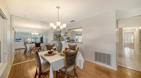 6810 9th Avenue W Bradenton FL 34209