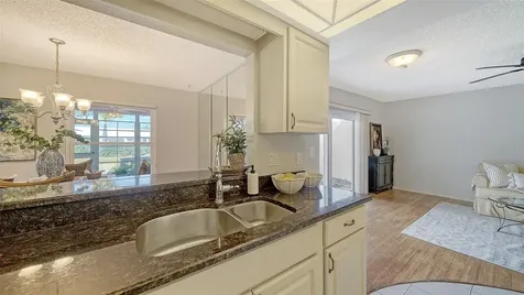 6810 9th Avenue W Bradenton FL 34209