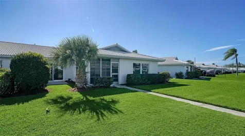 6810 9th Avenue W Bradenton FL 34209