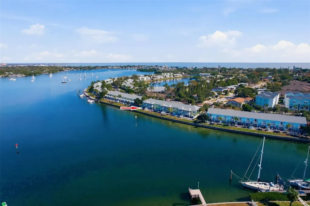 3783 Pompano St Petersburg FL 33705
