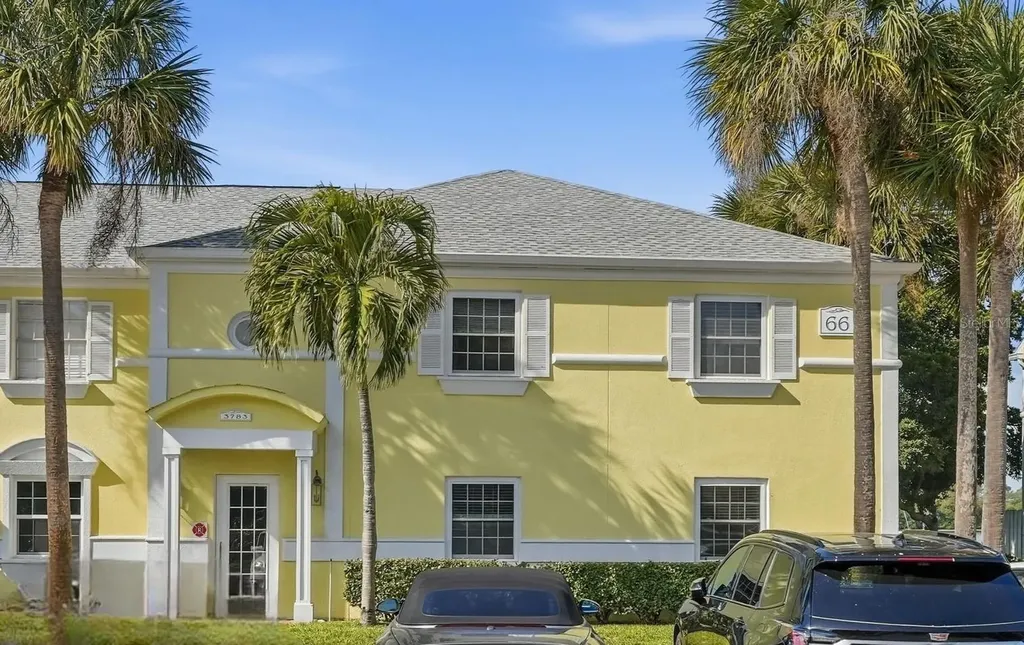 3783 Pompano St Petersburg FL 33705