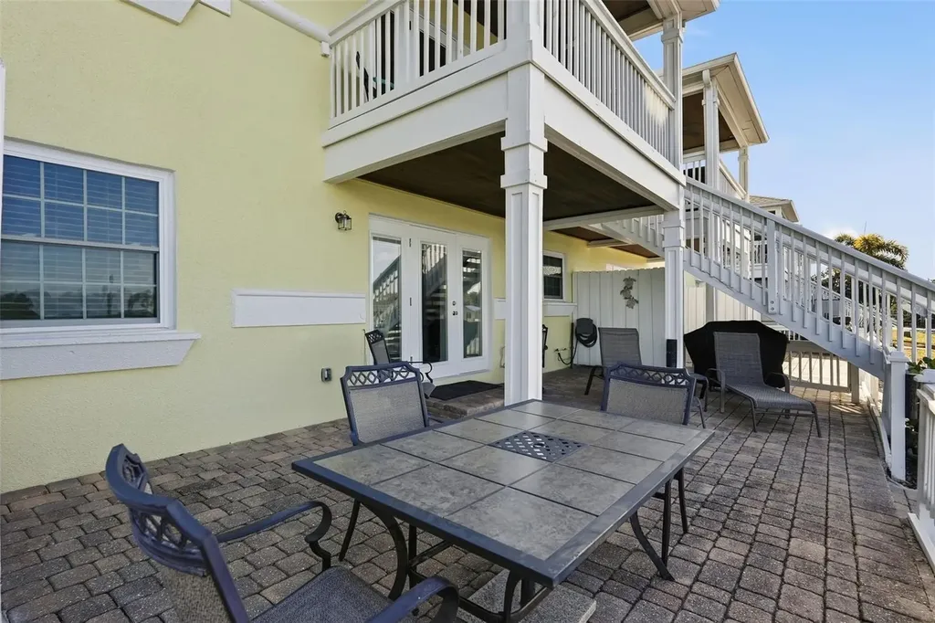 3783 Pompano St Petersburg FL 33705