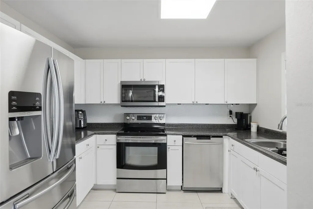 3783 Pompano St Petersburg FL 33705