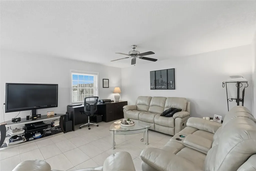 3783 Pompano St Petersburg FL 33705
