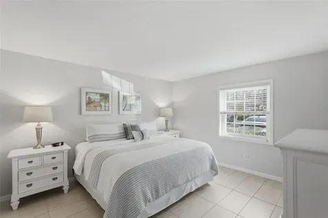 3783 Pompano St Petersburg FL 33705