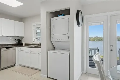3783 Pompano St Petersburg FL 33705