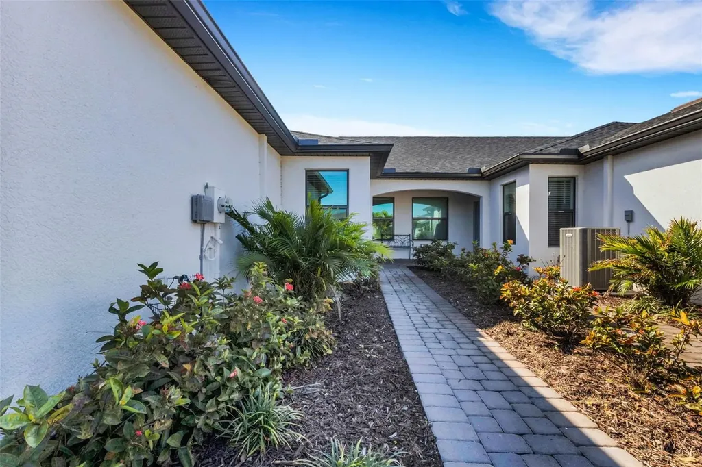 6471 Silverstar Drive Sarasota FL 34240