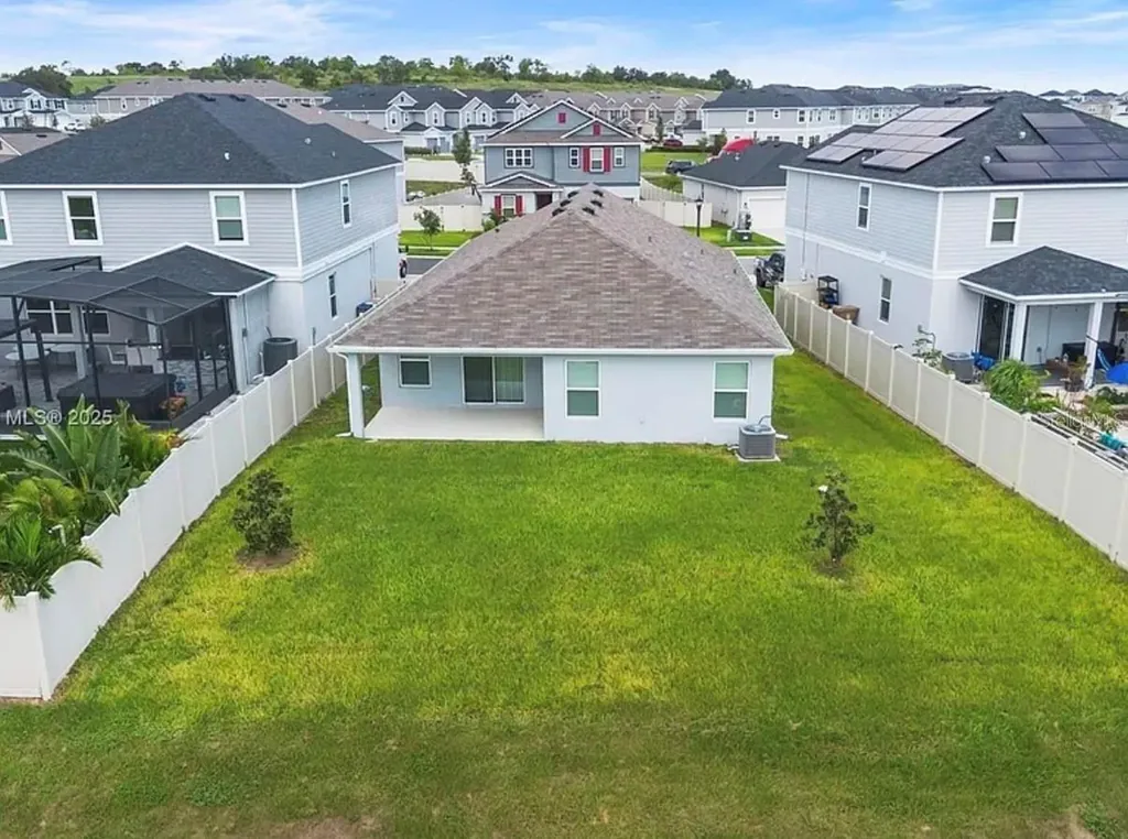 9100 Oscraft Drive Davenport FL 33896