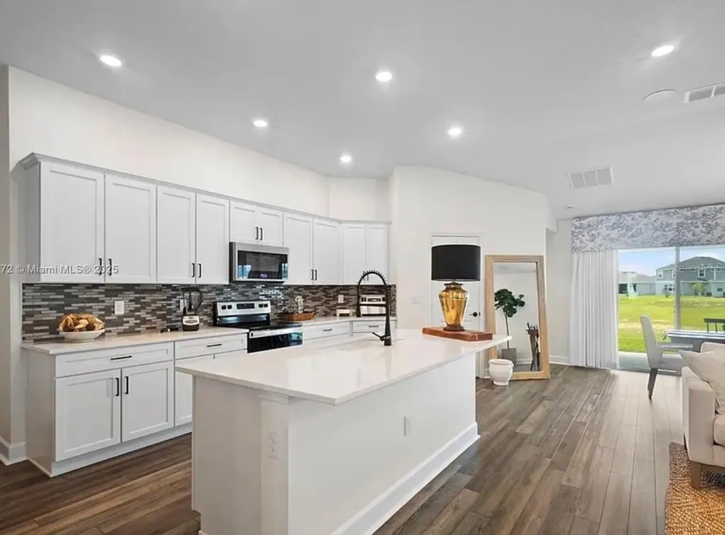 9100 Oscraft Drive Davenport FL 33896