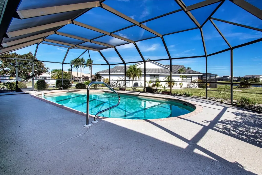 1853 Wolf Laurel Drive Sun City Center FL 33573