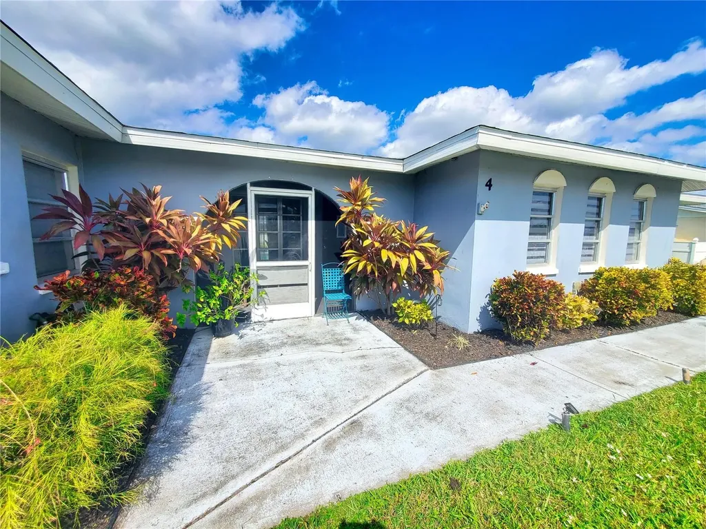4 Golfview Road Rotonda West FL 33947