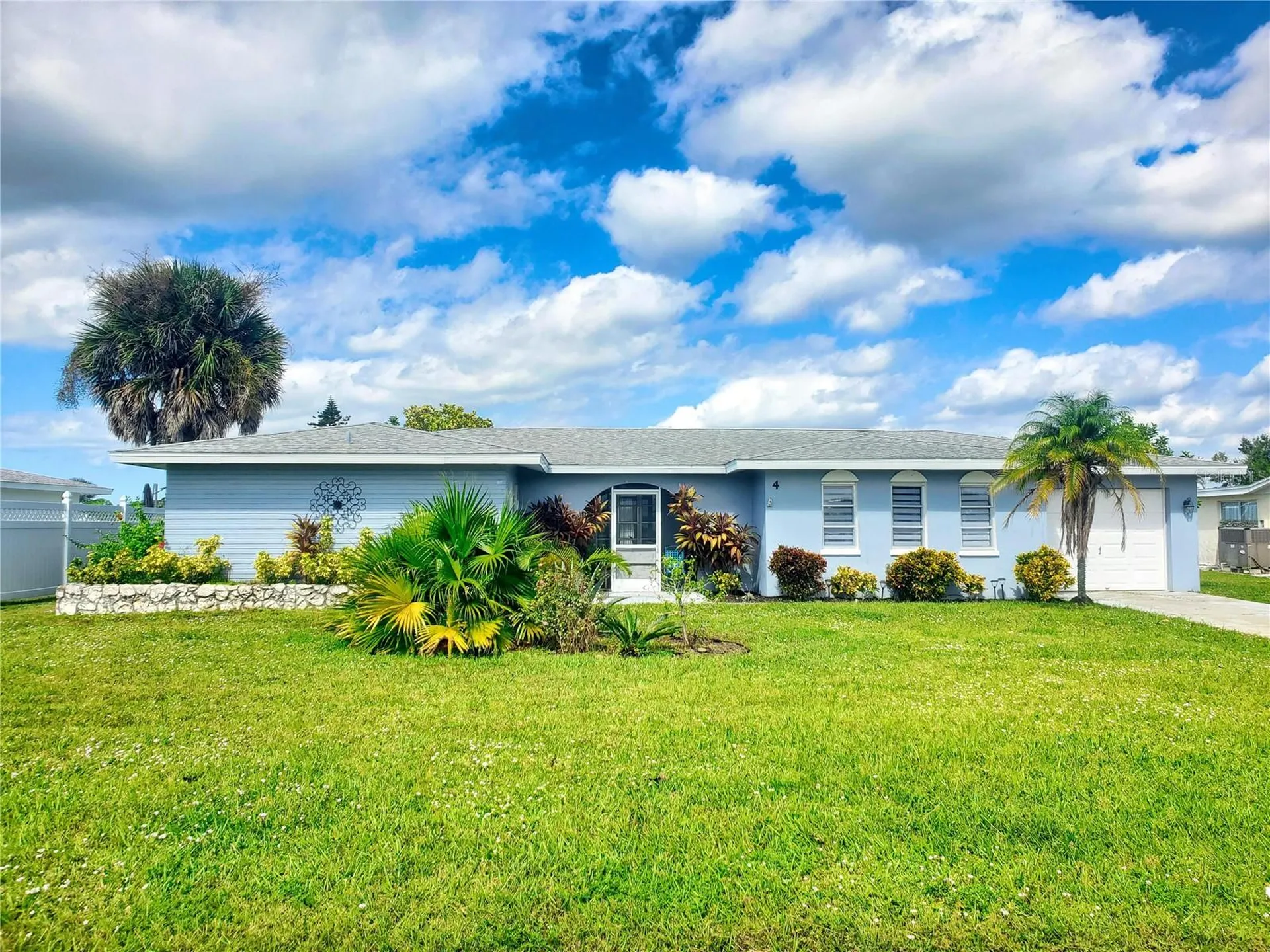 4 Golfview Road Rotonda West FL 33947